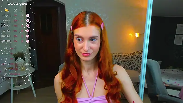 Snapshot of Sally_Biscuit chatting on November 2025 10:31:01 AM Sally Biscuit online show from November 2025 10:31:01 AM