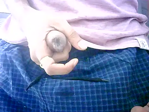 Snapshot of mrose8080 chatting on November 2025 09:25:02 PM mrose8080 online show from November 2025 09:25:02 PM