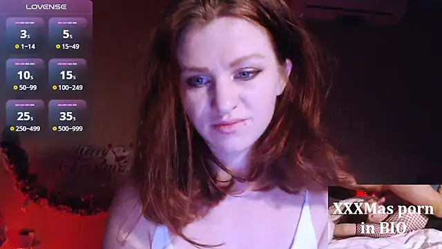 Snapshot of Cassie_Wild chatting on December 2024 01:56:01 PM Cassie Wild online show from December 2024 01:56:01 PM