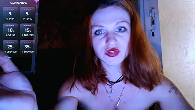 Snapshot of Cassie_Wild chatting on September 2025 03:22:01 PM Cassie Wild online show from September 2025 03:22:01 PM