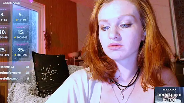 Snapshot of Cassie_Wild chatting on September 2025 01:38:01 PM Cassie Wild online show from September 2025 01:38:01 PM