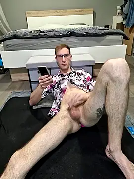 Snapshot of TOY_boy7 chatting on February 2025 07:49:02 PM TOY boy7 online show from February 2025 07:49:02 PM