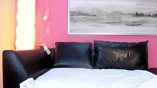 Tiffanysurez  online show from September 2025 08:19:01 PM