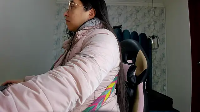 nalalye cruzz  online show from January 2026 02:49:01 AM