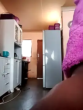 ZOQULUx online show from February 2026 05:03:02 AM