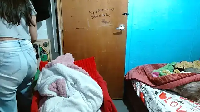 Snapshot of clarisse69 chatting on December 2024 09:46:01 PM clarisse69 online show from December 2024 09:46:01 PM