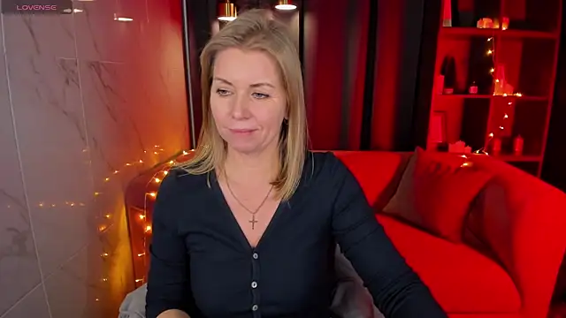 Annie Light online show from January 2025 11:59:02 AM