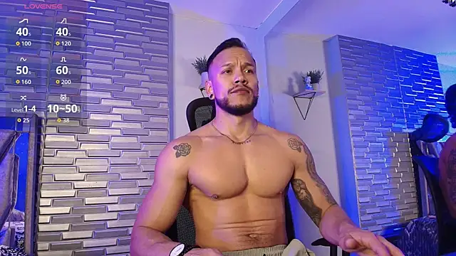 ARON TAYLER01 online show from March 2026 10:26:01 AM