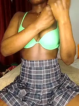 NicRaisaa online show from November 2025 03:39:02 AM