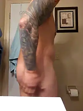 Snapshot of MrBiggBallz chatting on January 2025 12:39:01 PM MrBiggBallz online show from January 2025 12:39:01 PM