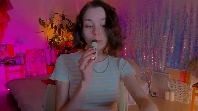 poli   online show from March 2025 07:53:02 PM