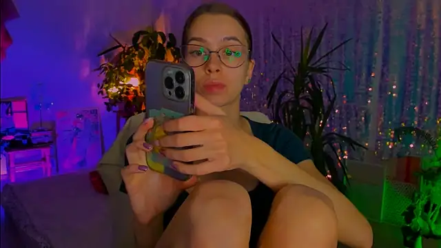 poli   online show from November 2025 07:24:02 PM