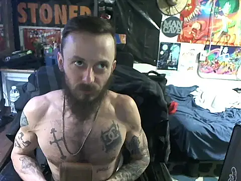 Snapshot of CloudDadddyyy420 chatting on January 2025 05:26:01 PM CloudDadddyyy420 online show from January 2025 05:26:01 PM