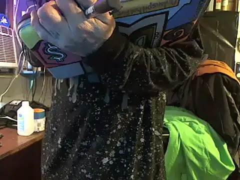 Snapshot of CloudDadddyyy420 chatting on January 2025 03:47:01 PM CloudDadddyyy420 online show from January 2025 03:47:01 PM