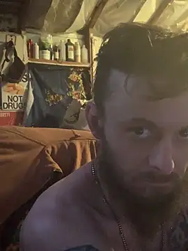 Snapshot of CloudDadddyyy420 chatting on January 2025 11:28:01 PM CloudDadddyyy420 online show from January 2025 11:28:01 PM