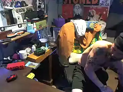 Snapshot of CloudDadddyyy420 chatting on February 2025 11:21:02 PM CloudDadddyyy420 online show from February 2025 11:21:02 PM