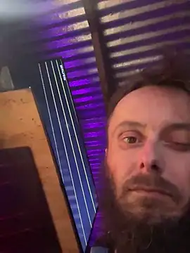 Snapshot of CloudDadddyyy420 chatting on February 2025 07:33:02 AM CloudDadddyyy420 online show from February 2025 07:33:02 AM