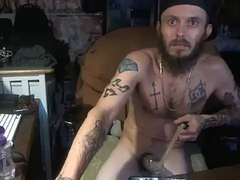 Snapshot of CloudDadddyyy420 chatting on February 2025 10:35:01 AM CloudDadddyyy420 online show from February 2025 10:35:01 AM