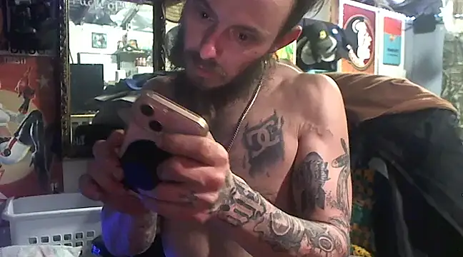 Snapshot of CloudDadddyyy420 chatting on February 2025 10:38:02 AM CloudDadddyyy420 online show from February 2025 10:38:02 AM