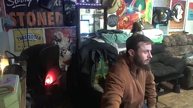 Snapshot of CloudDadddyyy420 chatting on February 2025 01:44:02 PM CloudDadddyyy420 online show from February 2025 01:44:02 PM