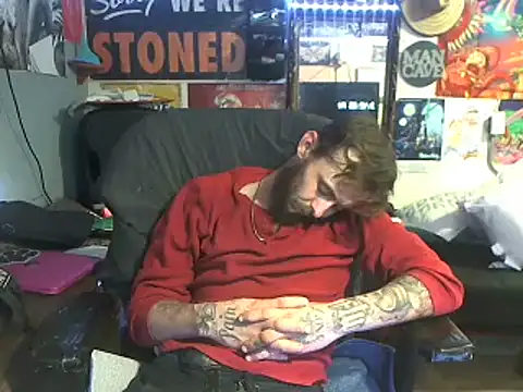 Snapshot of CloudDadddyyy420 chatting on February 2025 08:44:01 PM CloudDadddyyy420 online show from February 2025 08:44:01 PM