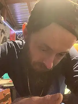 Snapshot of CloudDadddyyy420 chatting on March 2025 02:09:01 AM CloudDadddyyy420 online show from March 2025 02:09:01 AM