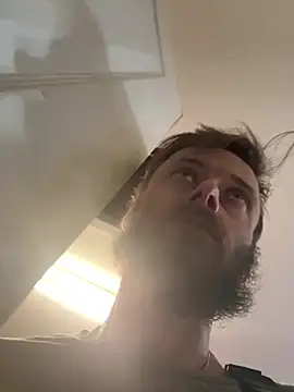 Snapshot of CloudDadddyyy420 chatting on March 2025 09:02:01 AM CloudDadddyyy420 online show from March 2025 09:02:01 AM