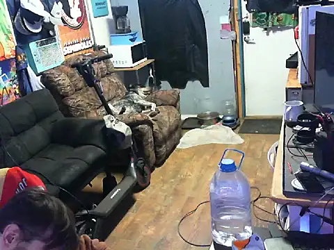 Snapshot of CloudDadddyyy420 chatting on March 2025 09:45:02 AM CloudDadddyyy420 online show from March 2025 09:45:02 AM