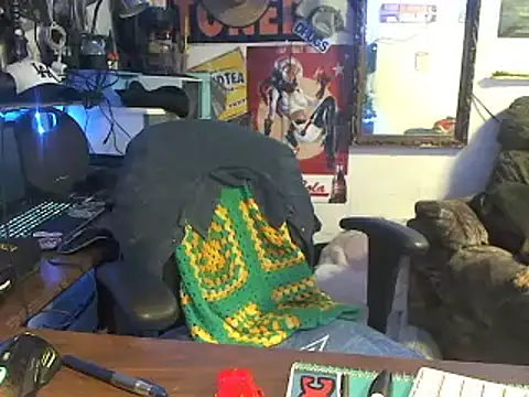 Snapshot of CloudDadddyyy420 chatting on September 2025 07:13:02 PM CloudDadddyyy420 online show from September 2025 07:13:02 PM