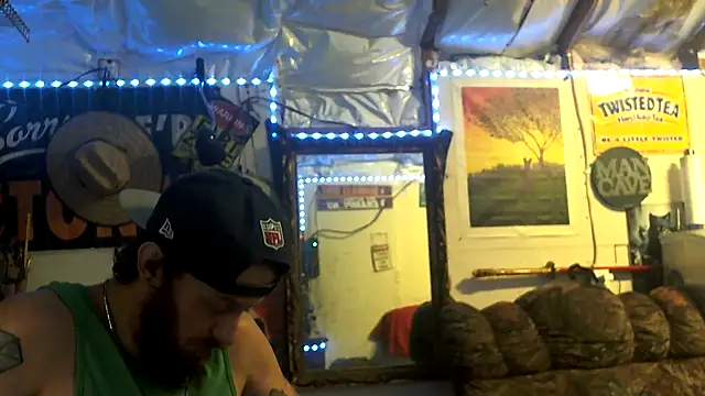 Snapshot of CloudDadddyyy420 chatting on September 2025 12:27:02 PM CloudDadddyyy420 online show from September 2025 12:27:02 PM