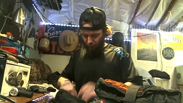 Snapshot of CloudDadddyyy420 chatting on October 2025 02:19:01 PM CloudDadddyyy420 online show from October 2025 02:19:01 PM