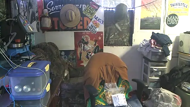 Snapshot of CloudDadddyyy420 chatting on November 2025 07:58:01 PM CloudDadddyyy420 online show from November 2025 07:58:01 PM