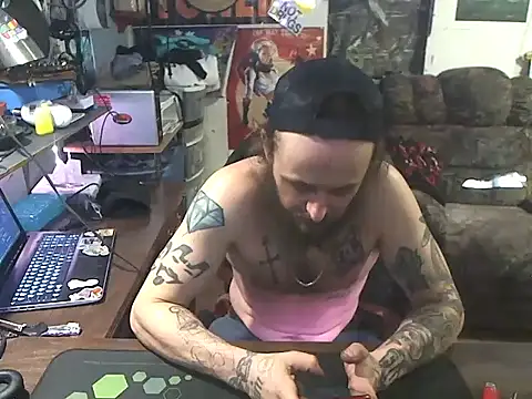 Snapshot of CloudDadddyyy420 chatting on December 2025 07:53:02 PM CloudDadddyyy420 online show from December 2025 07:53:02 PM