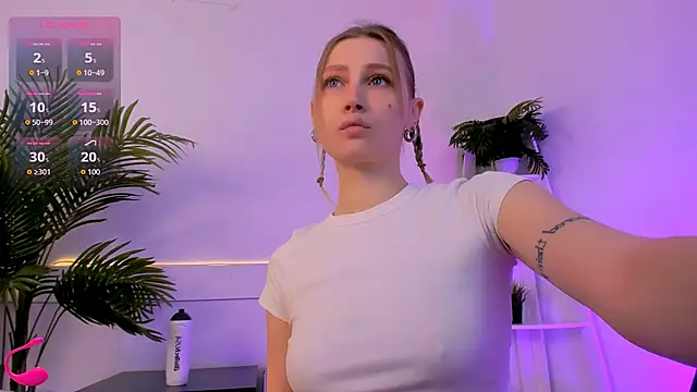 Jess Anders  online show from November 2025 06:25:02 AM