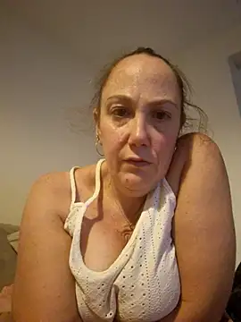 Wisie Cutie online show from November 2025 10:10:02 PM