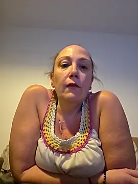 Wisie Cutie online show from March 2026 11:43:01 PM