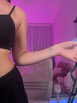 Meliazz online show from March 2026 07:21:02 PM