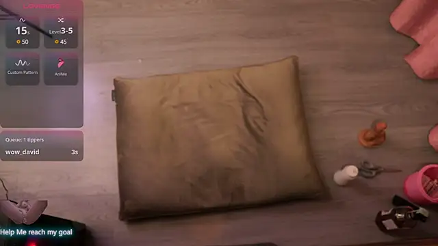 Snapshot of Redhead_Shark_new chatting on February 2025 10:23:02 PM Redhead Shark new online show from February 2025 10:23:02 PM