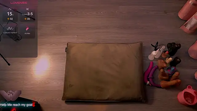 Snapshot of Redhead_Shark_new chatting on February 2025 03:27:01 PM Redhead Shark new online show from February 2025 03:27:01 PM