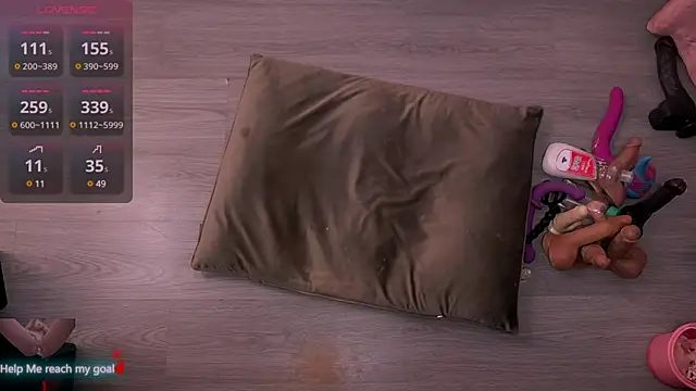 Snapshot of Redhead_Shark_new chatting on March 2025 10:18:02 PM Redhead Shark new online show from March 2025 10:18:02 PM