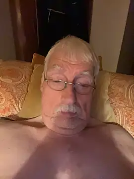 Snapshot of Steffibi1954 chatting on October 2025 02:48:01 AM Steffibi1954 online show from October 2025 02:48:01 AM