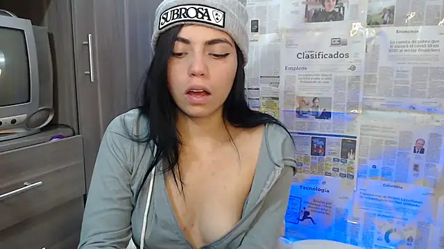 Snapshot of i_am_nina_ chatting on March 2025 12:00:01 AM i am nina online show from March 2025 12:00:01 AM