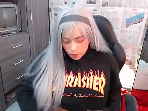 Snapshot of i_am_nina_ chatting on November 2025 05:35:02 PM i am nina online show from November 2025 05:35:02 PM