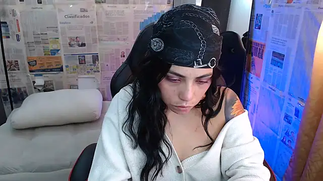 Snapshot of i_am_nina_ chatting on November 2025 07:57:01 PM i am nina online show from November 2025 07:57:01 PM