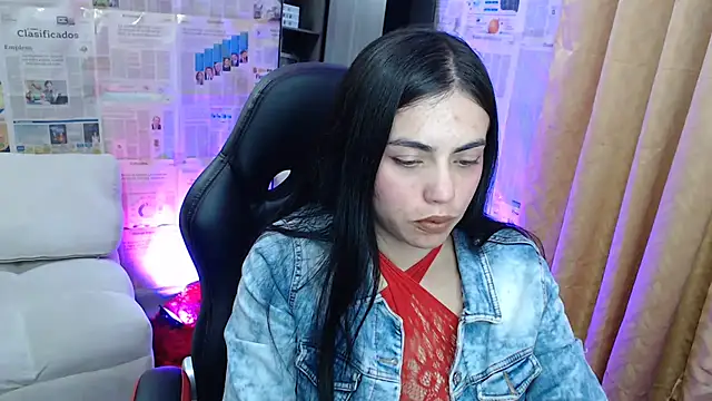 Snapshot of i_am_nina_ chatting on November 2025 11:48:02 PM i am nina online show from November 2025 11:48:02 PM