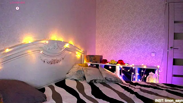 LillyMoure  online show from February 2026 11:11:02 PM