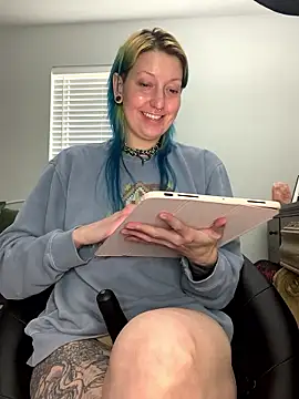 Snapshot of MissCumberdale chatting on January 2026 08:01:02 PM MissCumberdale online show from January 2026 08:01:02 PM