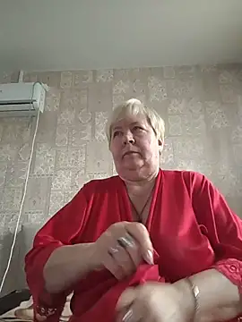Snapshot of EffectFiona chatting on April 2026 02:09:01 PM EffectFiona online show from April 2026 02:09:01 PM
