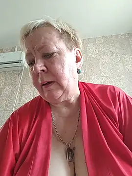 Snapshot of EffectFiona chatting on May 2026 04:21:02 AM EffectFiona online show from May 2026 04:21:02 AM