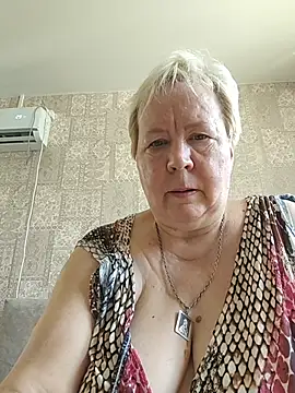 Snapshot of EffectFiona chatting on July 2026 04:59:02 AM EffectFiona online show from July 2026 04:59:02 AM